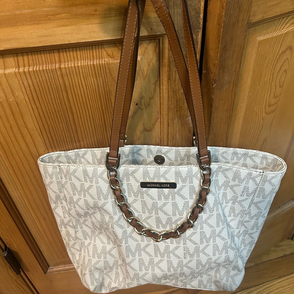 Micheal Kors Monogram Tote Handbag